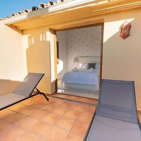 Dream In Nagueles, A With Sea Views And Luxury Amenities Apartment Marbella