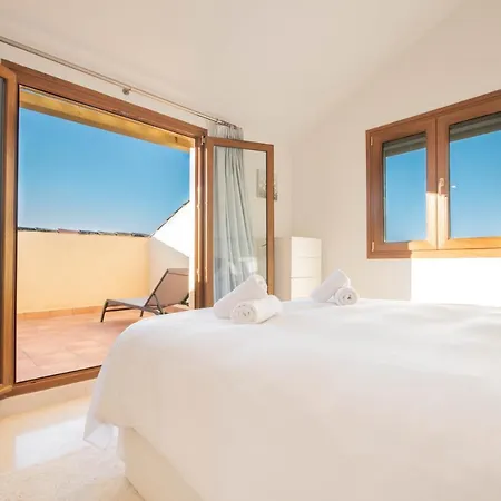 Dream In Nagueles, A With Sea Views And Luxury Amenities Marbella