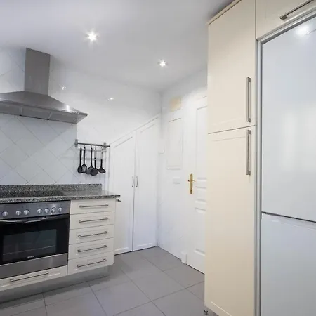 Dream In Nagueles, A With Sea Views And Luxury Amenities Marbella