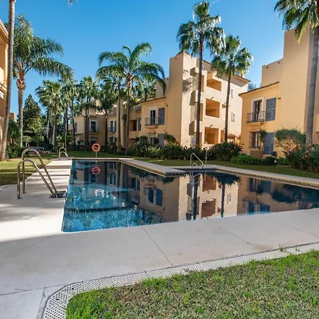 Dream In Nagueles, A With Sea Views And Luxury Amenities Apartment Marbella