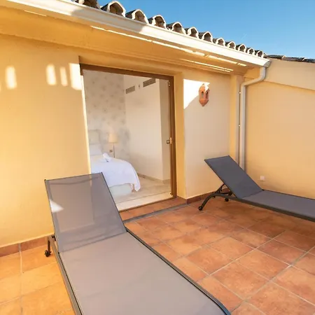 Dream In Nagueles, A With Sea Views And Luxury Amenities Apartment