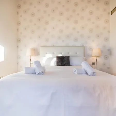 Dream In Nagueles, A With Sea Views And Luxury Amenities Apartment *